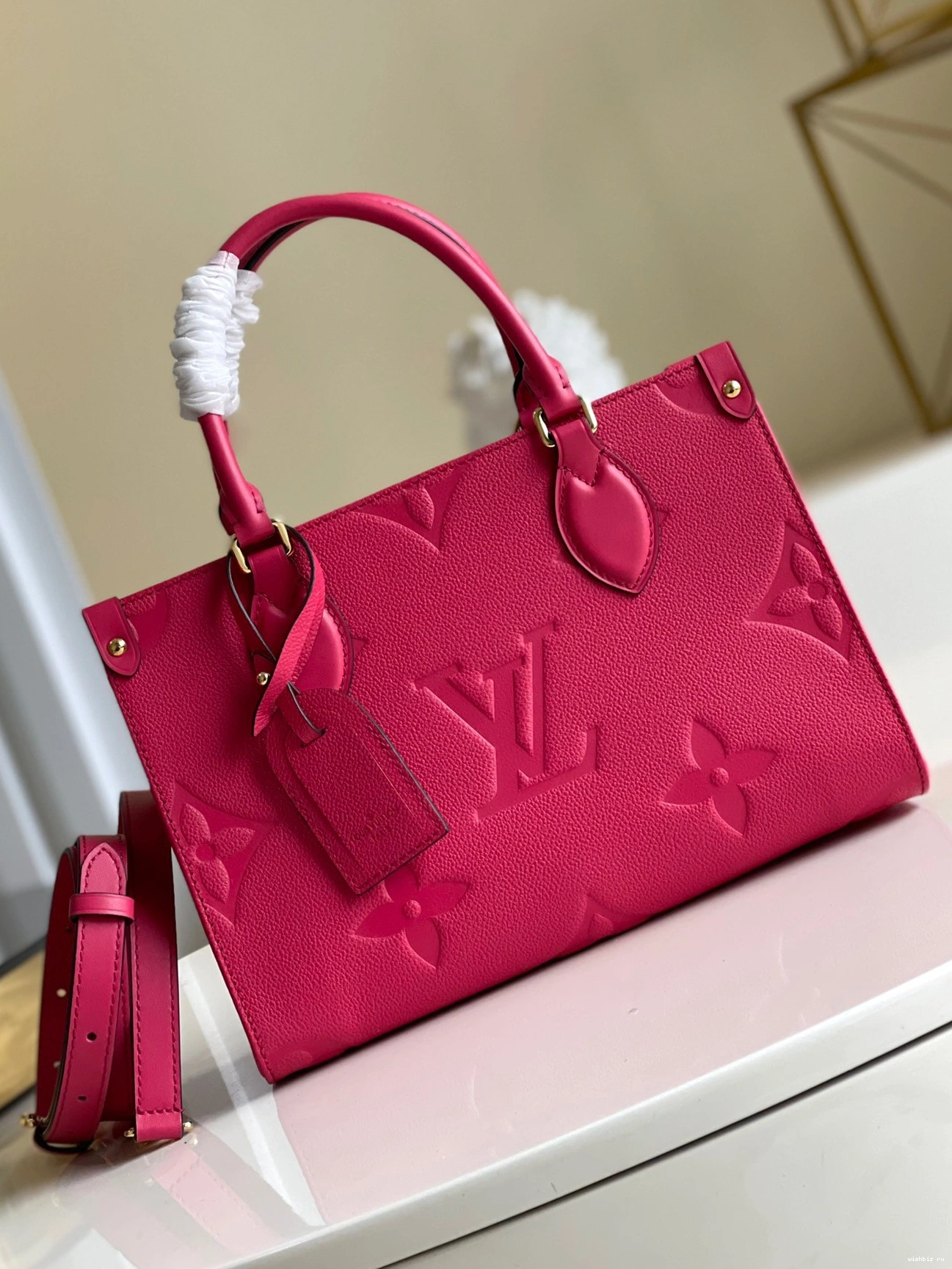 WIS PM ONTHEGO LOUIS VUITTON 0808